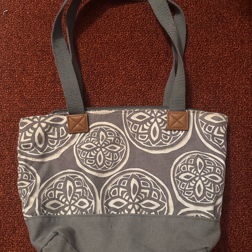 Thirty-One zippered bag